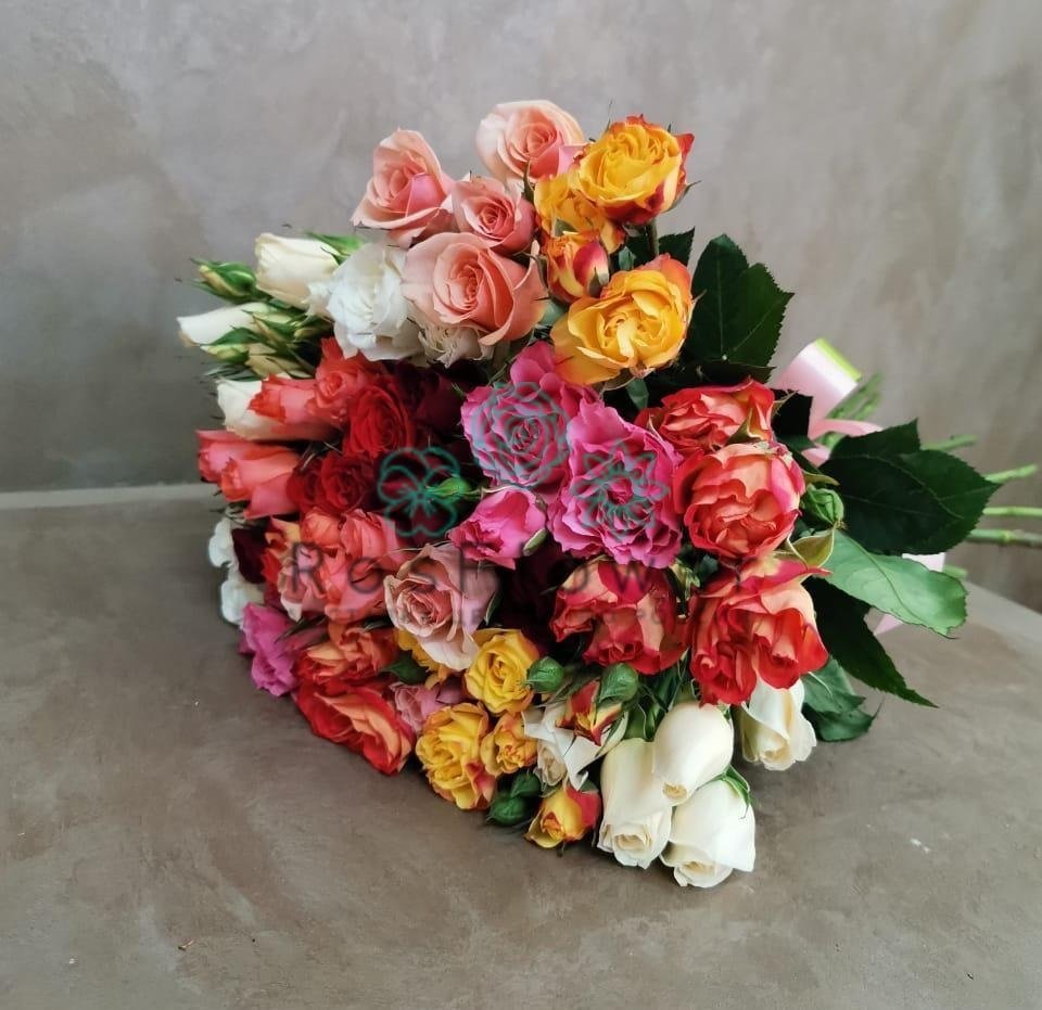 Букет цветов из: Розы в Поселке Биокомбината