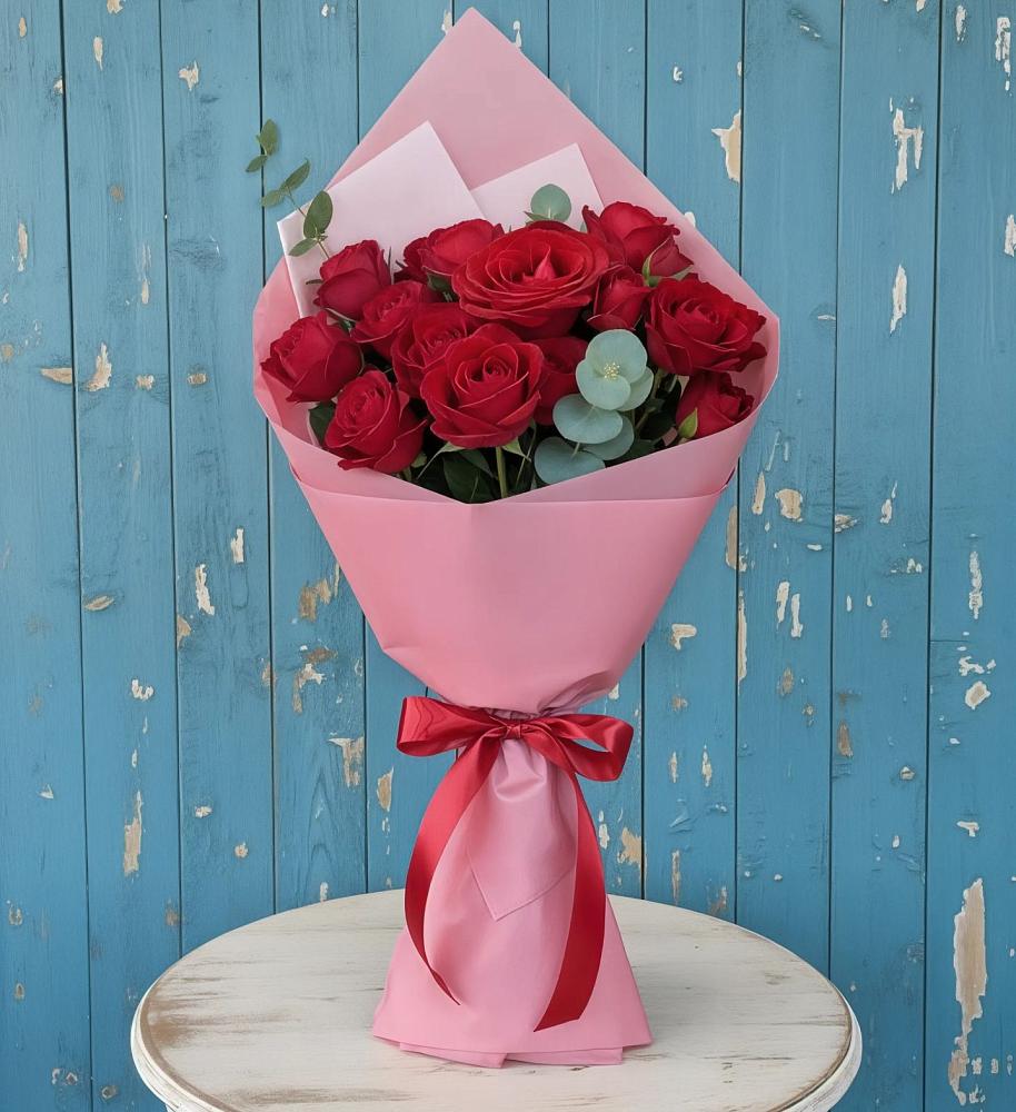 Букет цветов из: Розы в Поселке Биокомбината