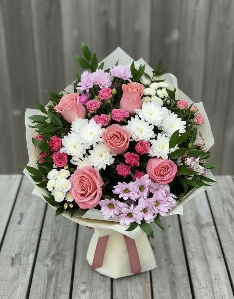 Букет цветов из: Альстромерии, Гвоздики, Розы и Хризантемы в Поселке Биокомбината