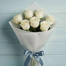 Букет 7 Белых роз Эдлесс Лав в Поселке Биокомбината