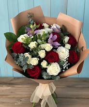 Букет цветов из:  Розы и Альстромерии в Поселке Биокомбината