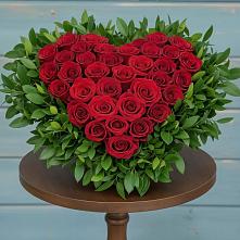 Цветочная композиция из Розы в виде сердца #REPLACE_PRED# Поселке Биокомбината