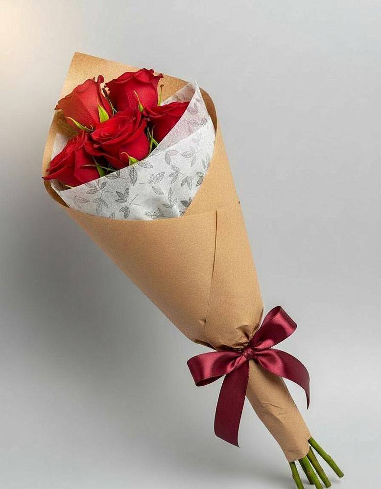 Букет цветов из: Розы в Поселке Биокомбината