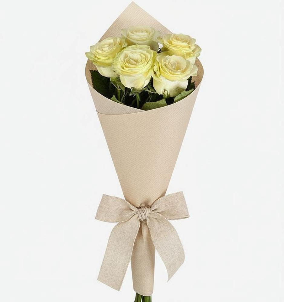 Букет цветов из: Розы в Поселке Биокомбината