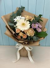 Букет цветов из:  Герберы и Хризантемы в Поселке Биокомбината