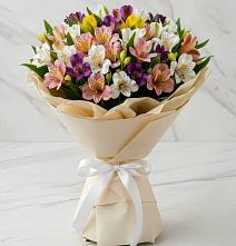 Букет цветов из:  Альстромерии в Поселке Биокомбината