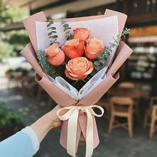 Букет цветов из:  Розы в Поселке Биокомбината