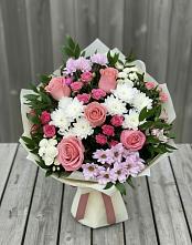 Букет цветов из:  Альстромерии, Гвоздики, Розы и Хризантемы в Поселке Биокомбината