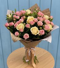 Букет цветов из:  Розы в Поселке Биокомбината