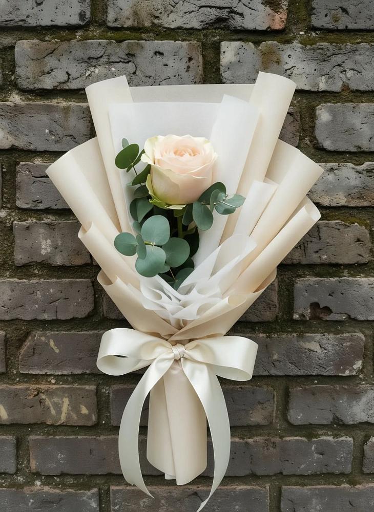 Букет цветов из: Розы в Поселке Биокомбината