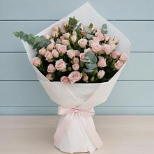 Букет цветов из:  Розы в Поселке Биокомбината