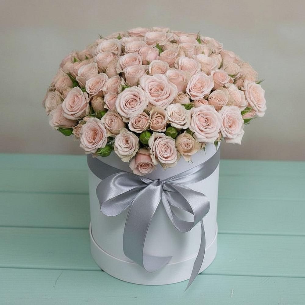 Цветочная композиция из Розы в шляпной коробке в Поселке Биокомбината